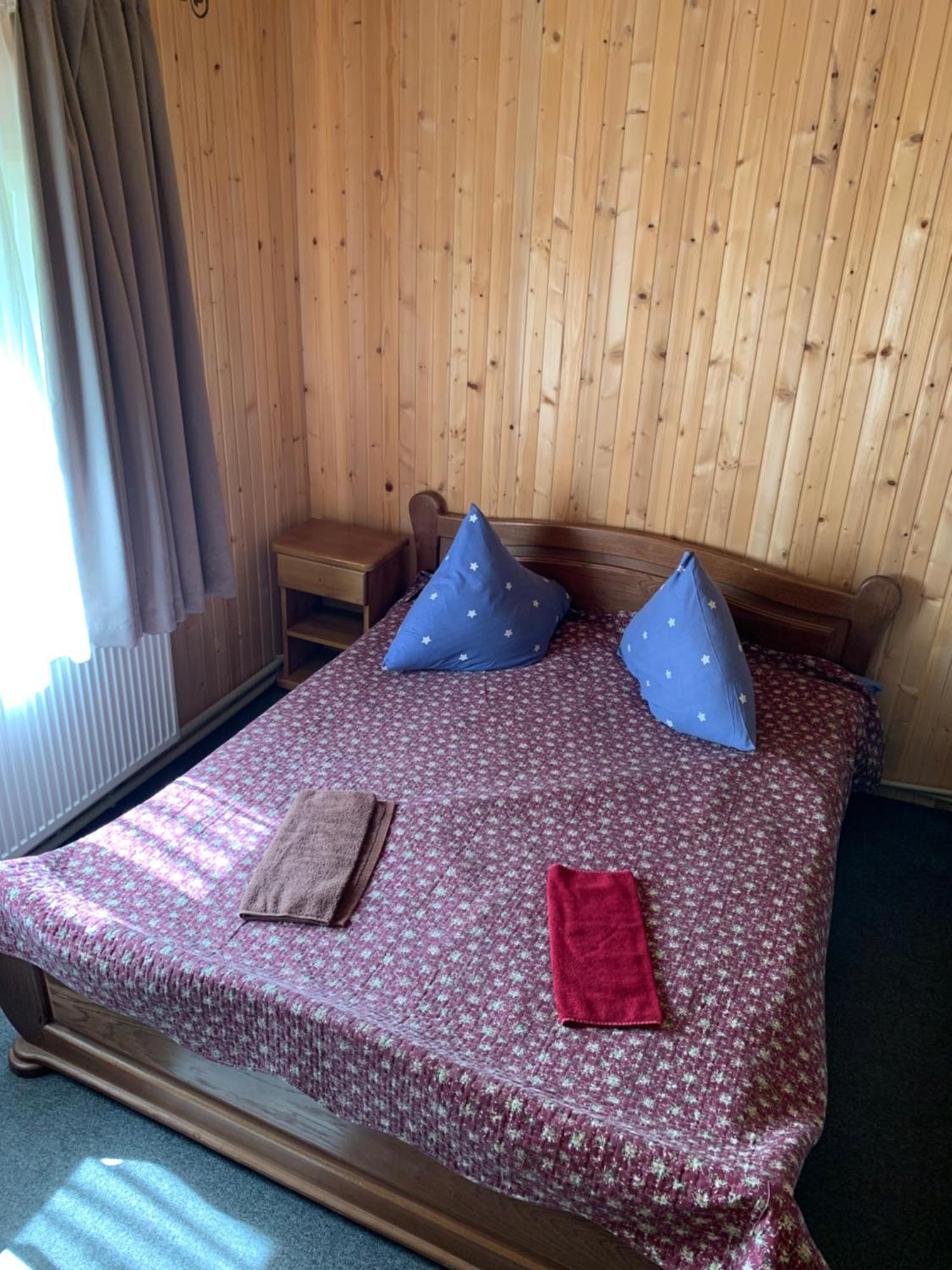 Hotel Novoe Shale 亚布卢尼齐亚 外观 照片